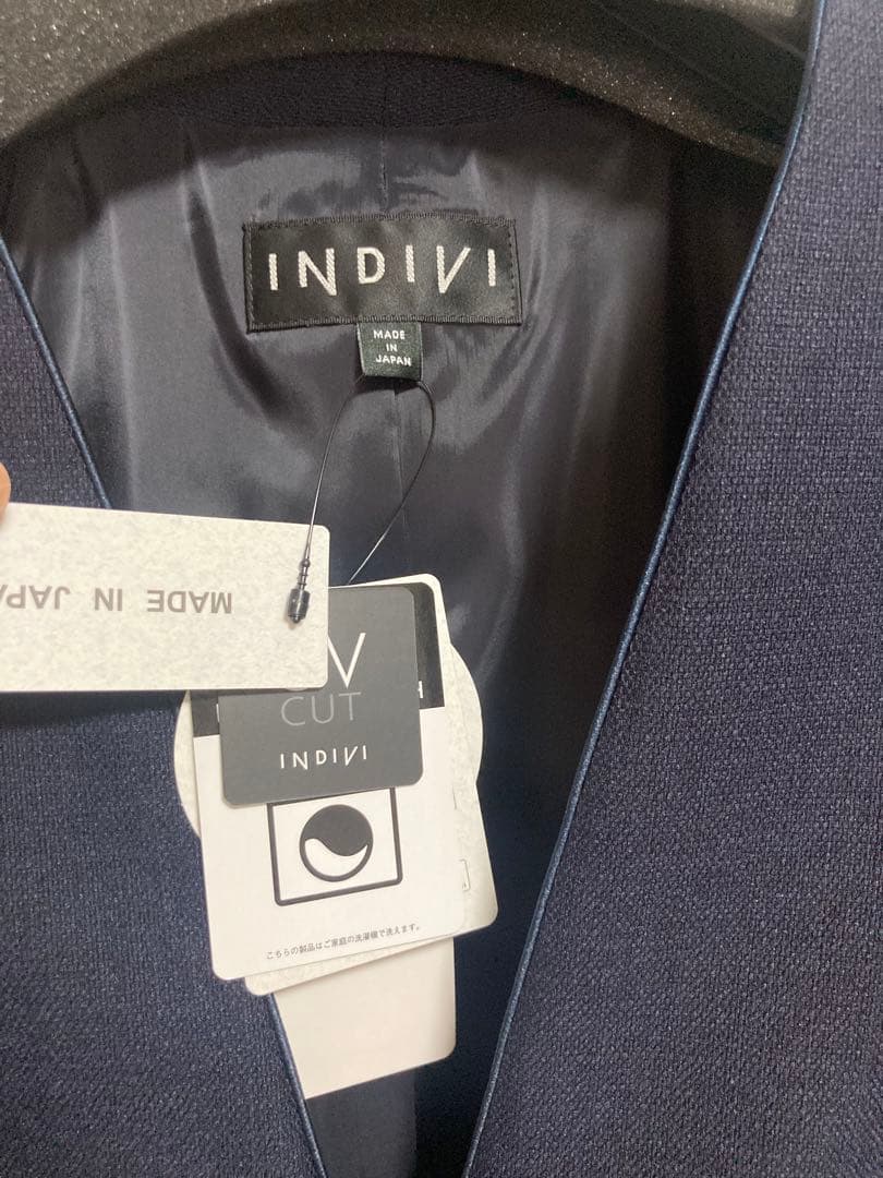 INDIVI 春秋素材スーツ　セットアップ　ネイビー