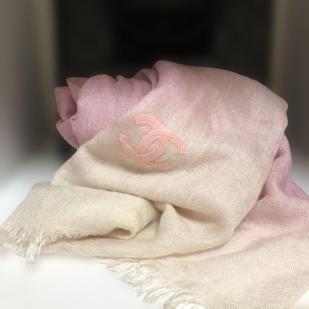 CHANEL ピンク・アイボリーグラデーション ストール