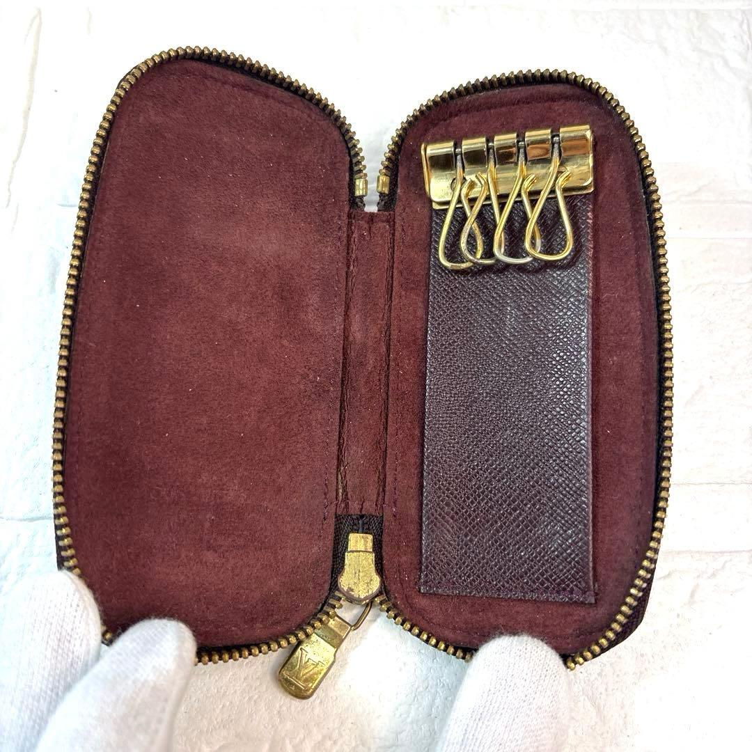 LOUIS VUITTON ルイヴィトン ミュルティクレガレ 4連キーケース