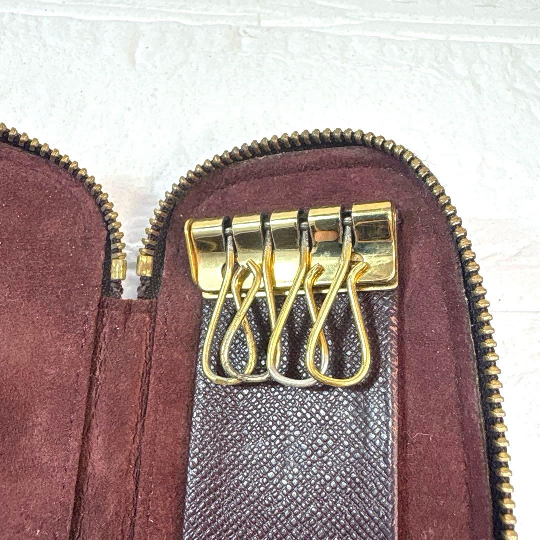 LOUIS VUITTON ルイヴィトン ミュルティクレガレ 4連キーケース