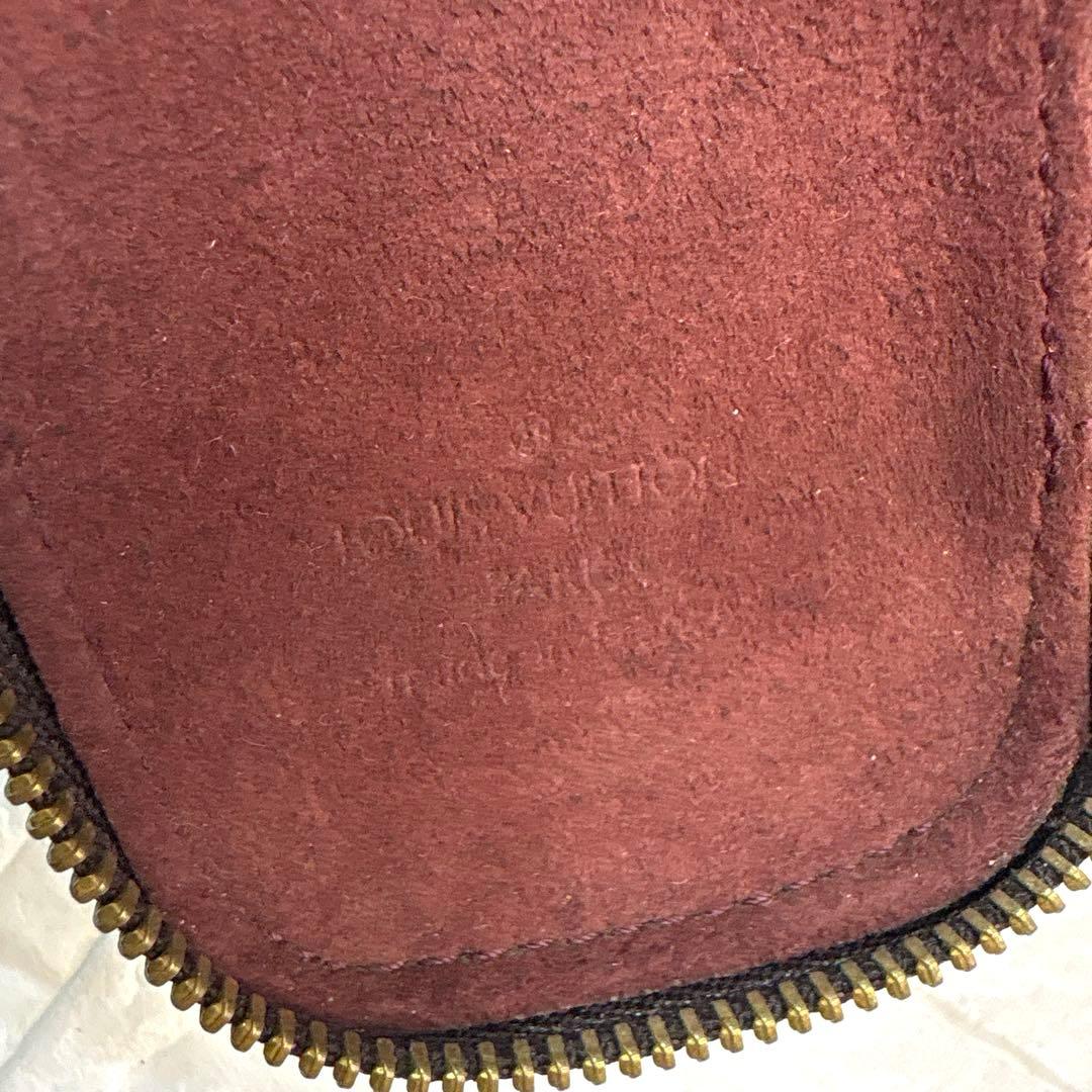 LOUIS VUITTON ルイヴィトン ミュルティクレガレ 4連キーケース