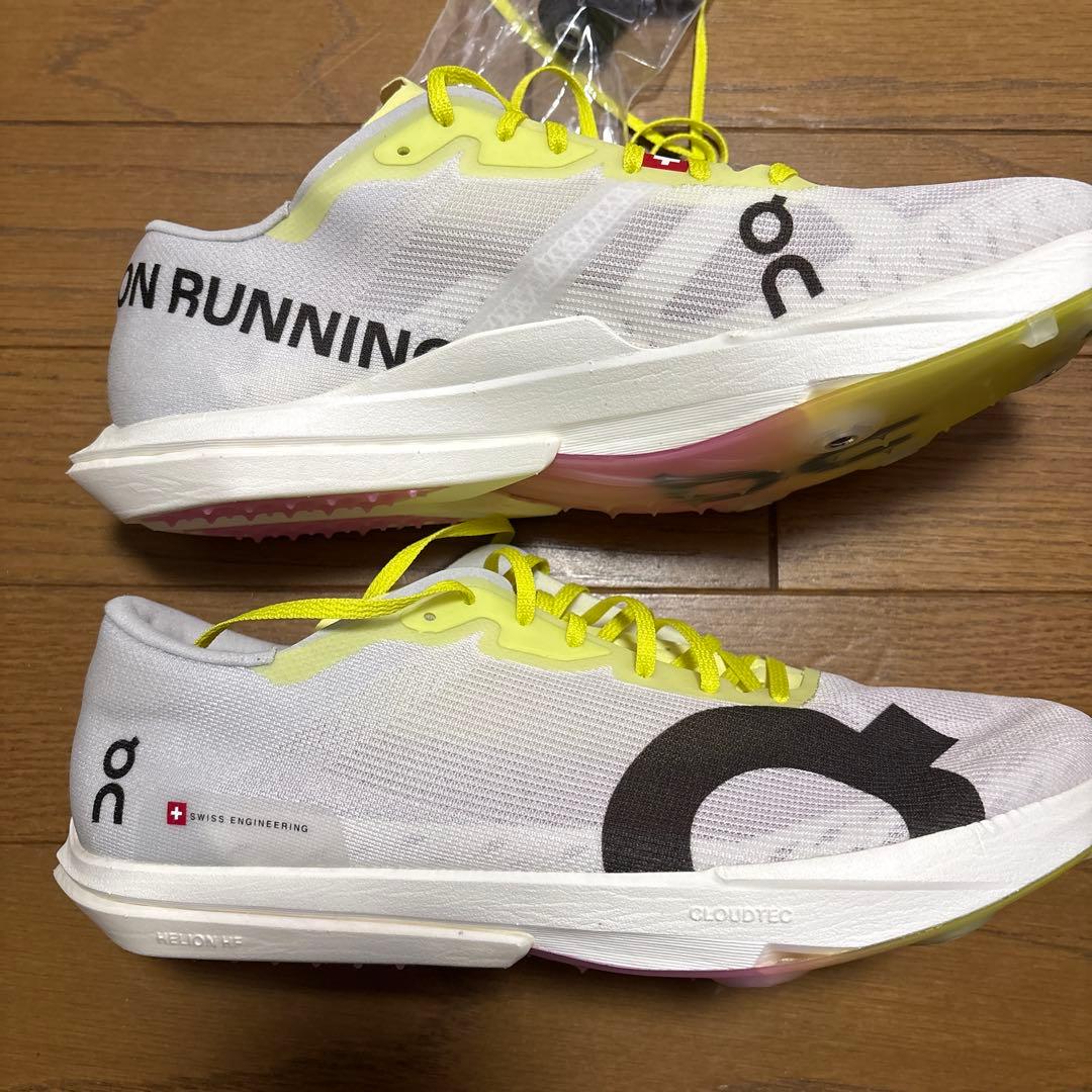 オン クラウドスパイク アンプリウス2 26.5センチ