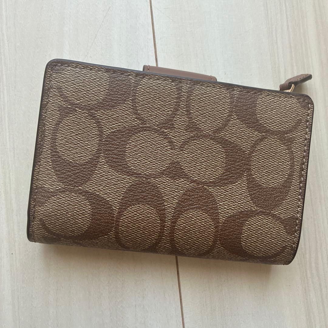 本日23時まで限定価格！早い者勝ち！新品正規品COACH折り財布ライトブラウン