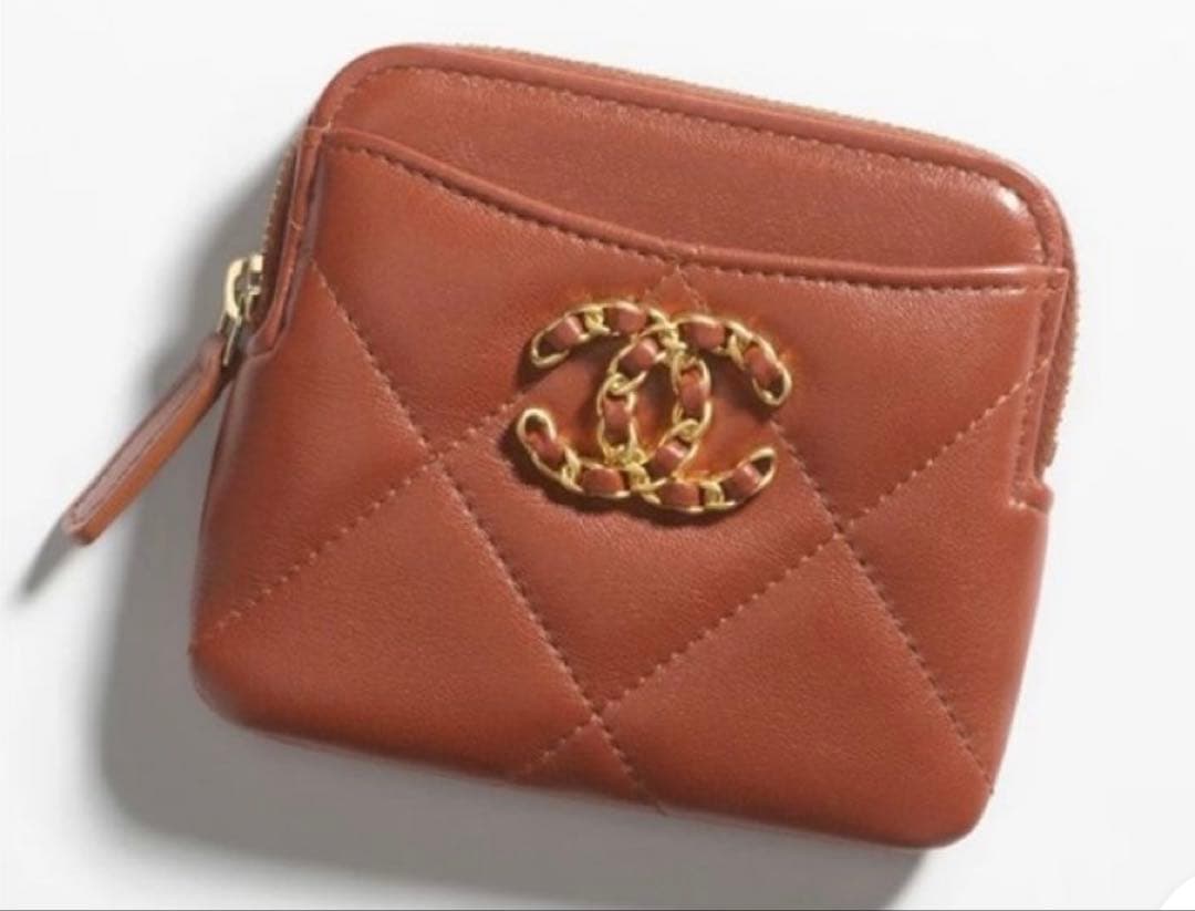 CHANEL ブラウン レザー ケース