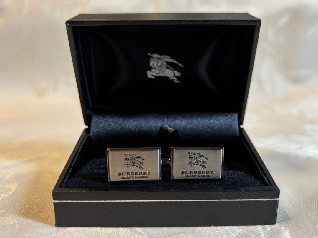 【新品未使用】BURBERRY BLACK LABEL ロゴ カフスボタン