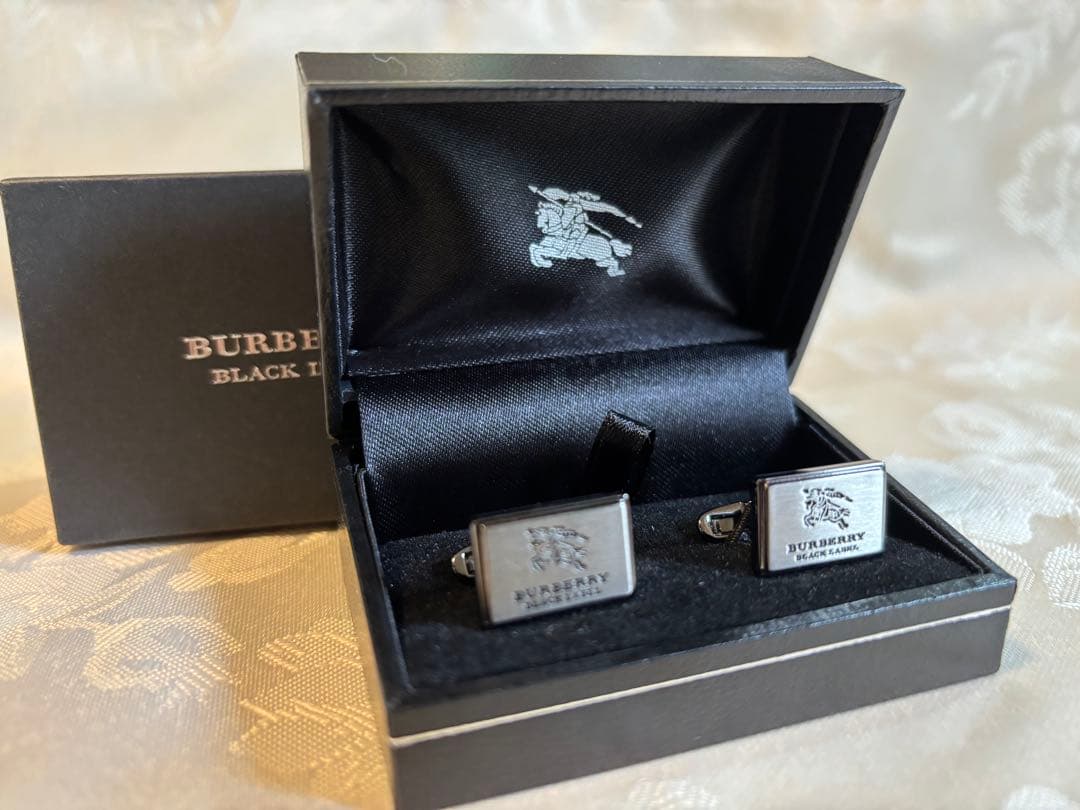【新品未使用】BURBERRY BLACK LABEL ロゴ カフスボタン