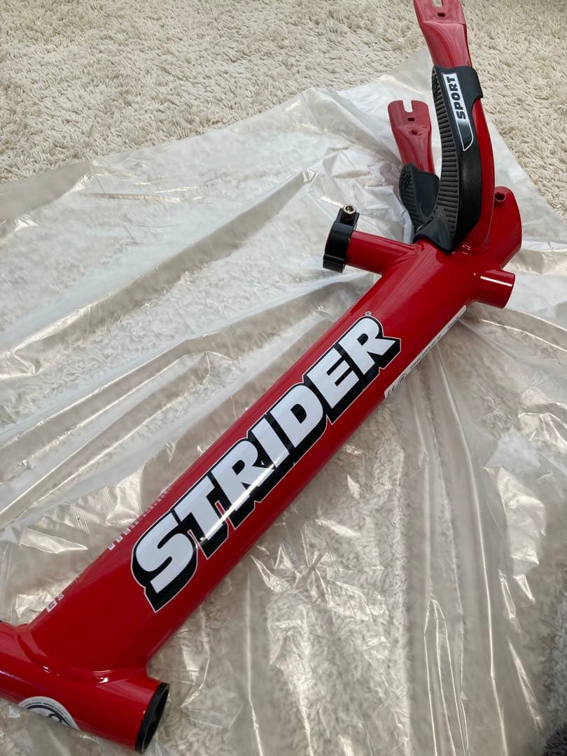 ストライダースポーツモデル　赤