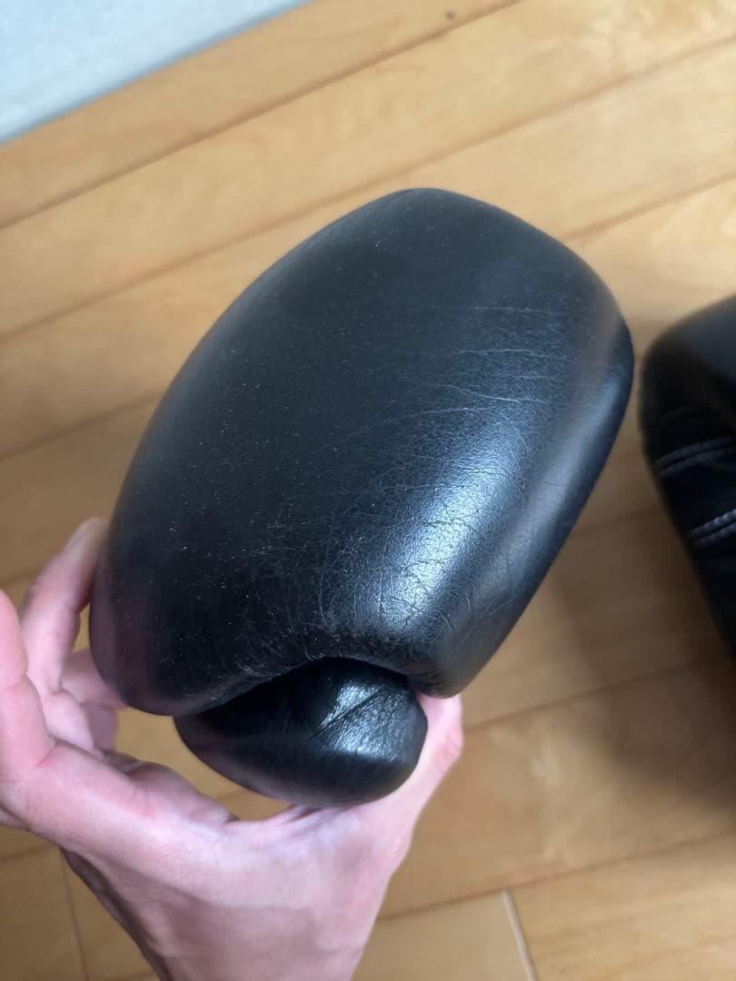 Winning ボクシンググローブ 黒 8oz