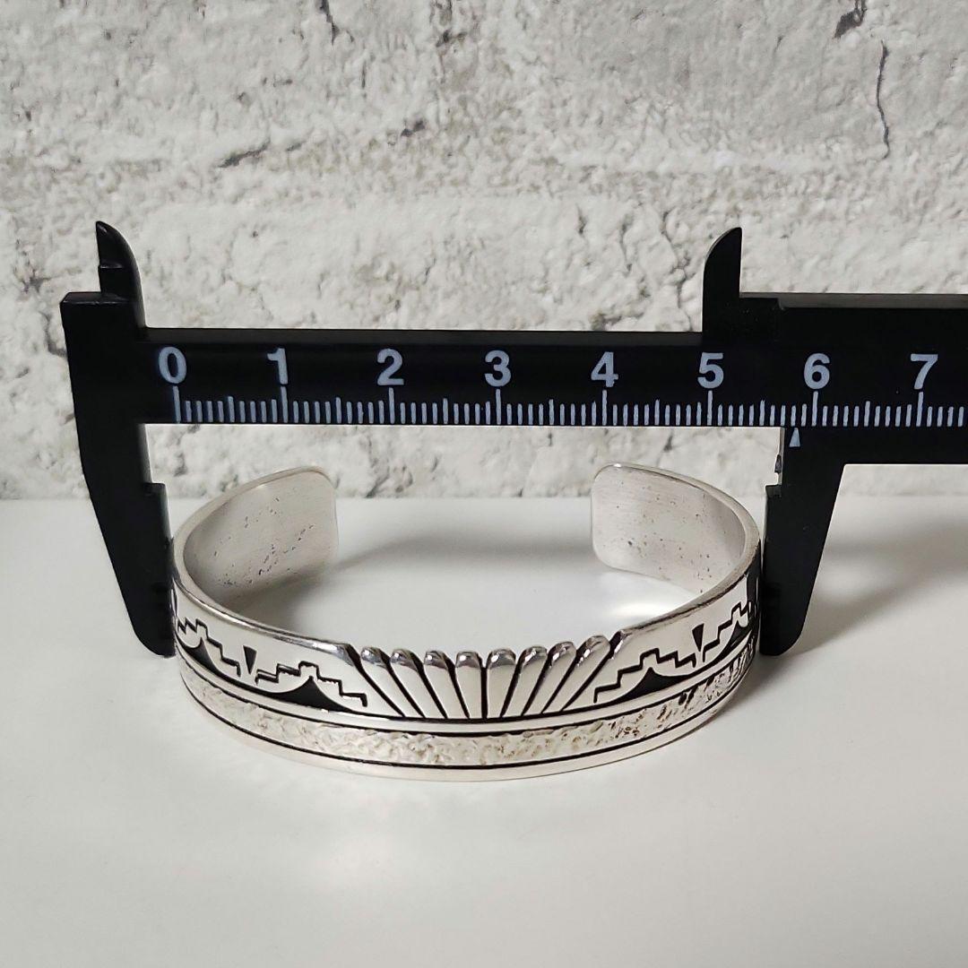 ナバホ　シルバーブレスレット　Charlie John