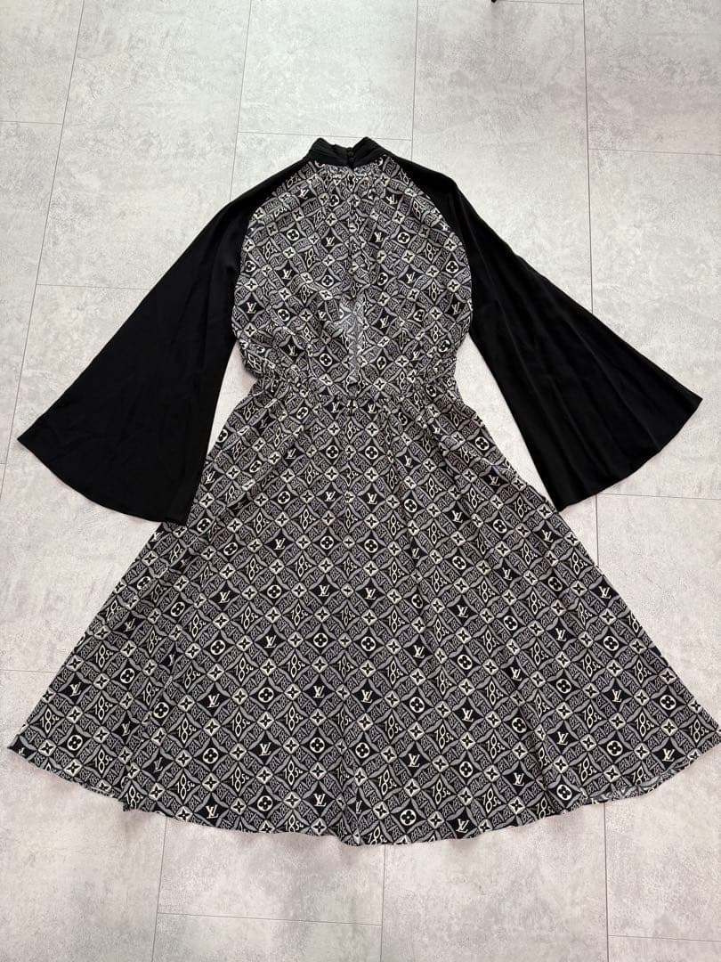 【極美品】LOUIS VUITTON シルク モノグラムワンピース 36 黒