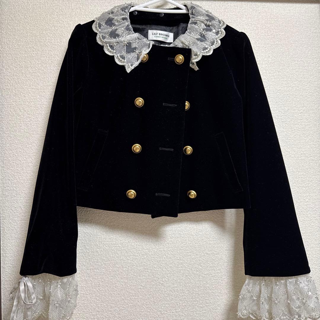 lily brown リリーブラウン スカラップビジューアタッチドジャケット
