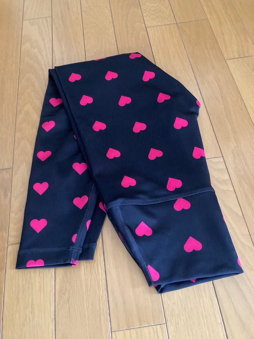 JAZZERCISE ハート柄レギンス 黒/ピンク　サイズXS