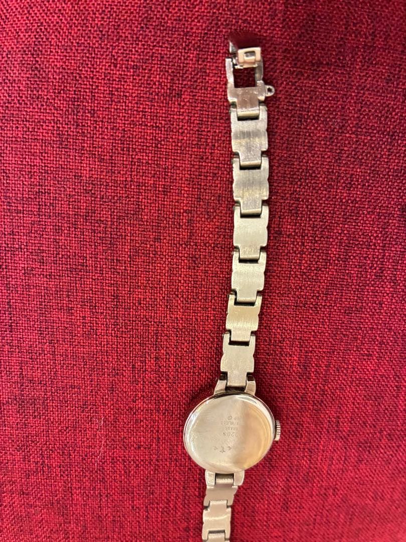 美品　アガット　agete ラウンドフェイスウォッチ ゴールド