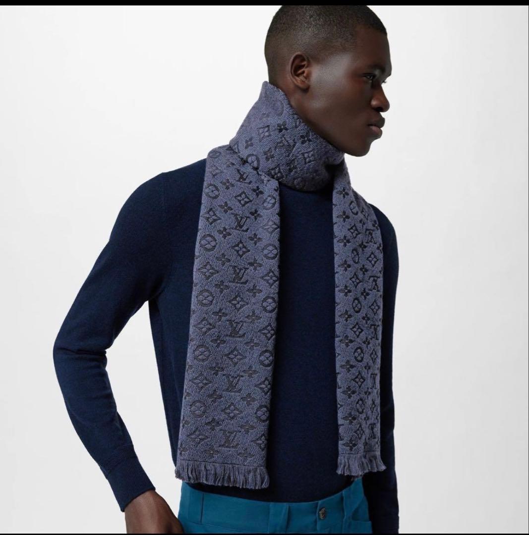 LOUIS VUITTON モノグラフ　ネイビーマフラー