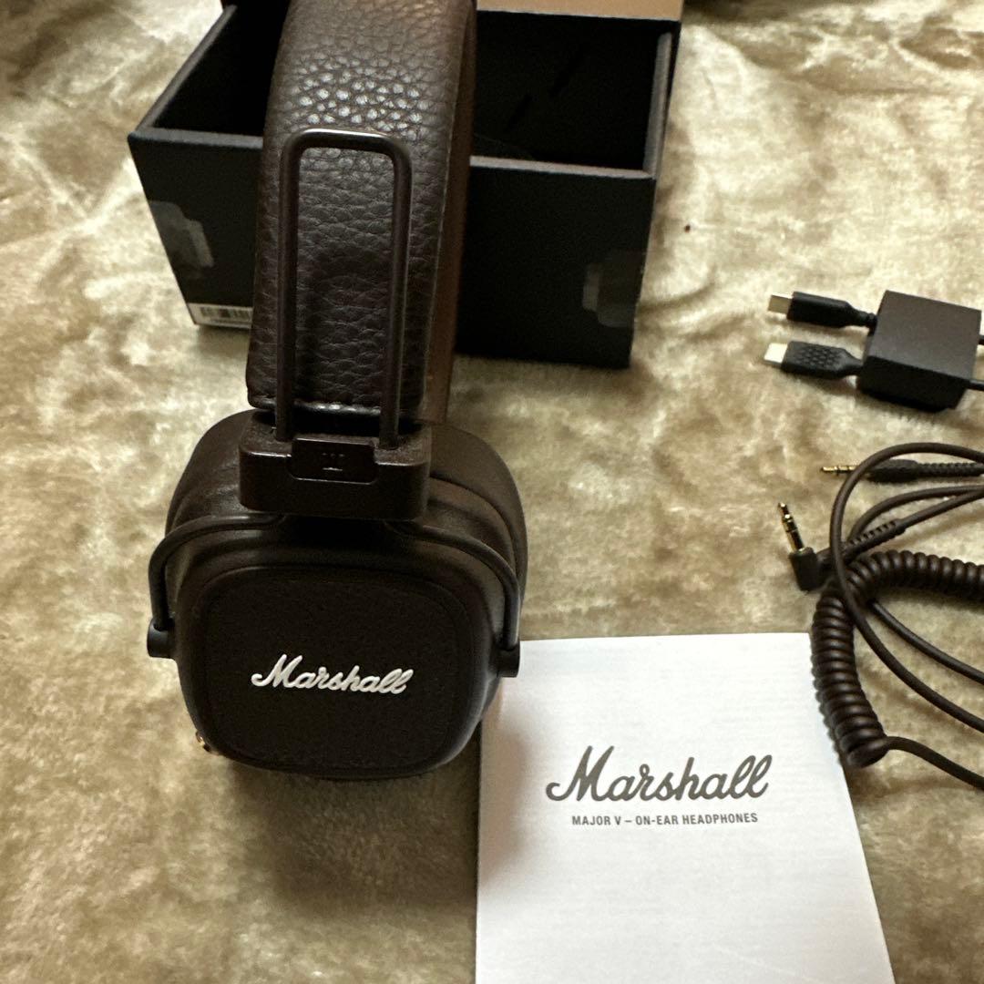 マーシャルヘッドホン