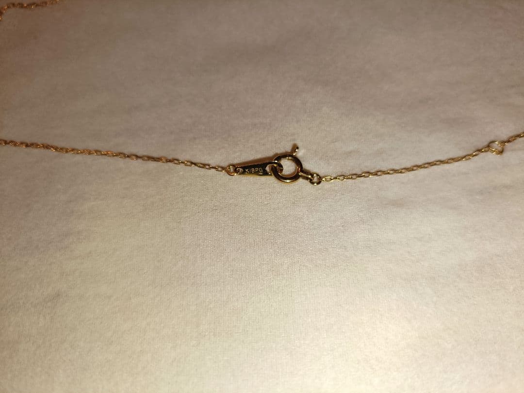 オレフィーチェ　アミュレットハートネックレス