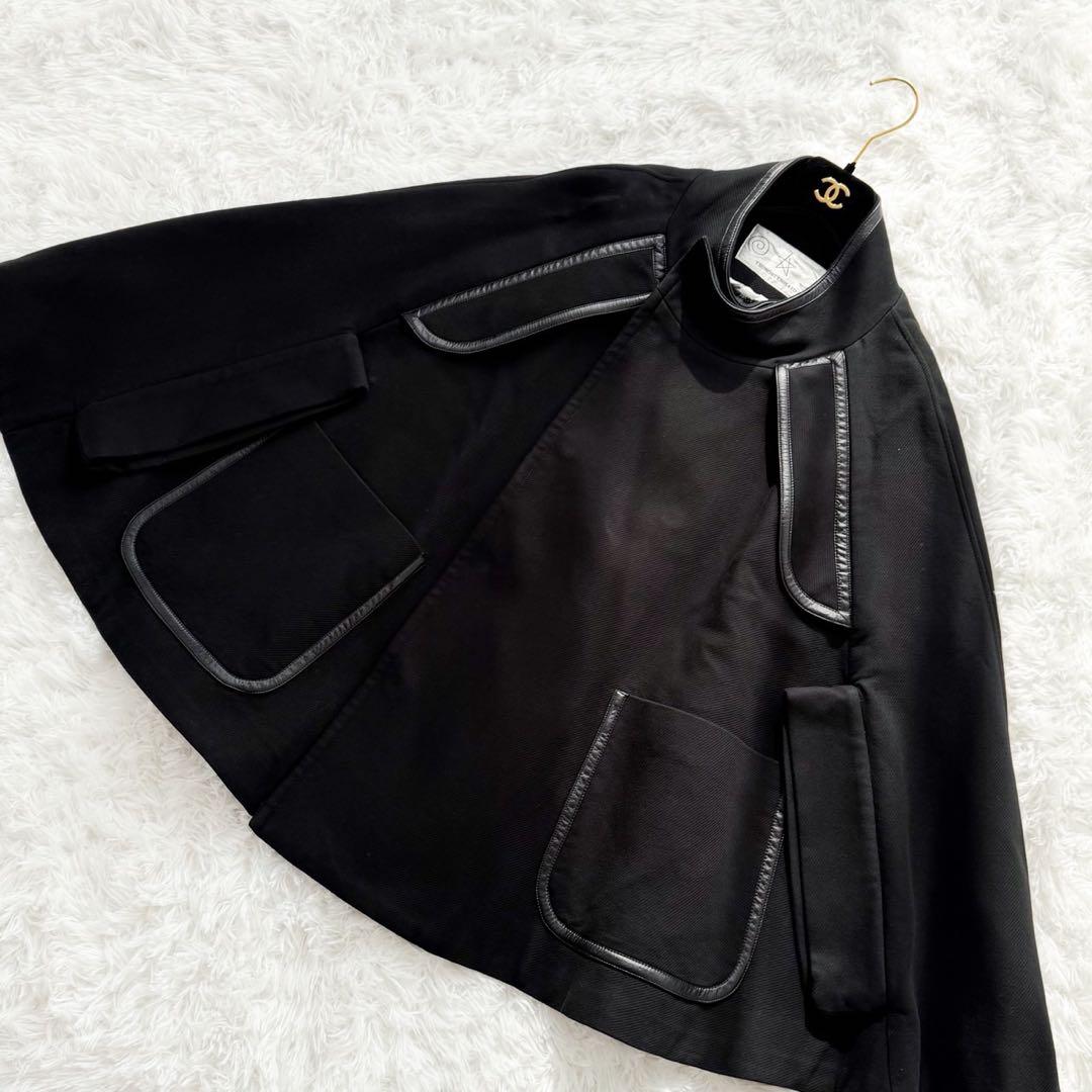 美品 ツモリチサト ポンチョ ケープコート 柄裏地 レザーパイピング ブラック