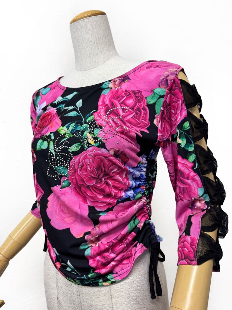 【ラインストーン輝く】新品　ピンク系　花柄プリント社交ダンスカットソーｒ301