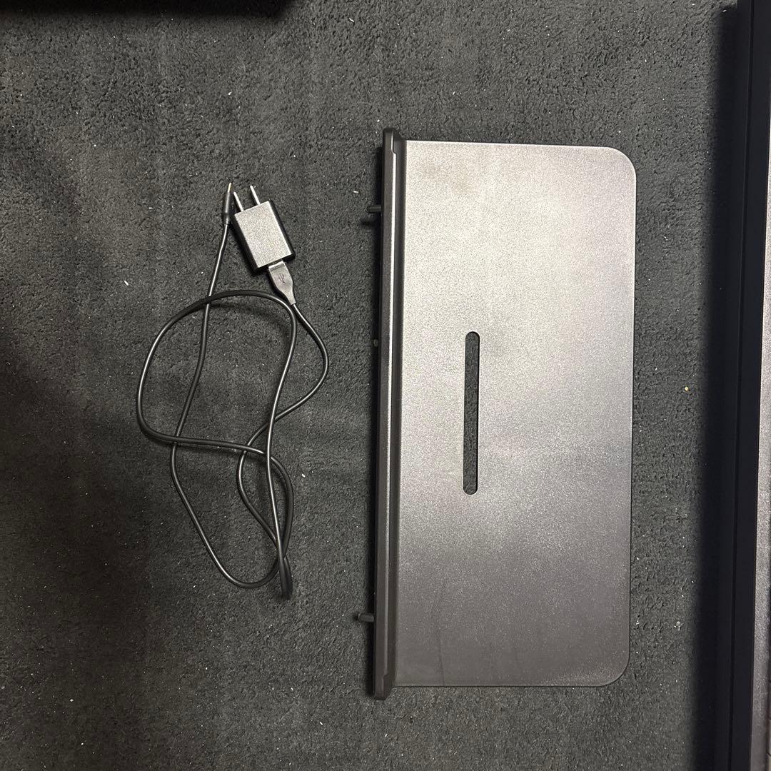 VEE TOP 88鍵キーボード 本体と充電ケーブル