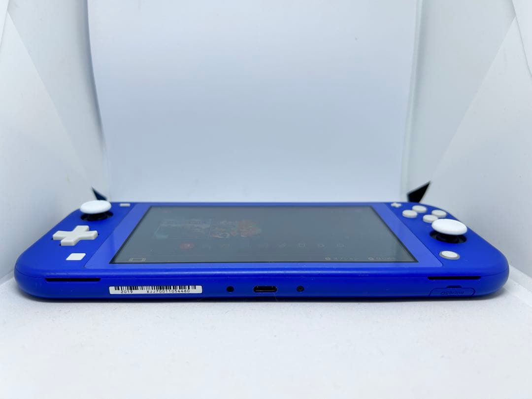 Nintendo Switch Lite ブルー本体