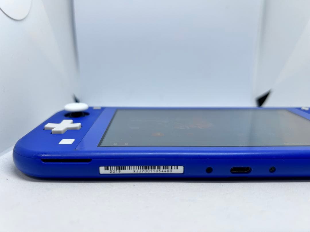 Nintendo Switch Lite ブルー本体