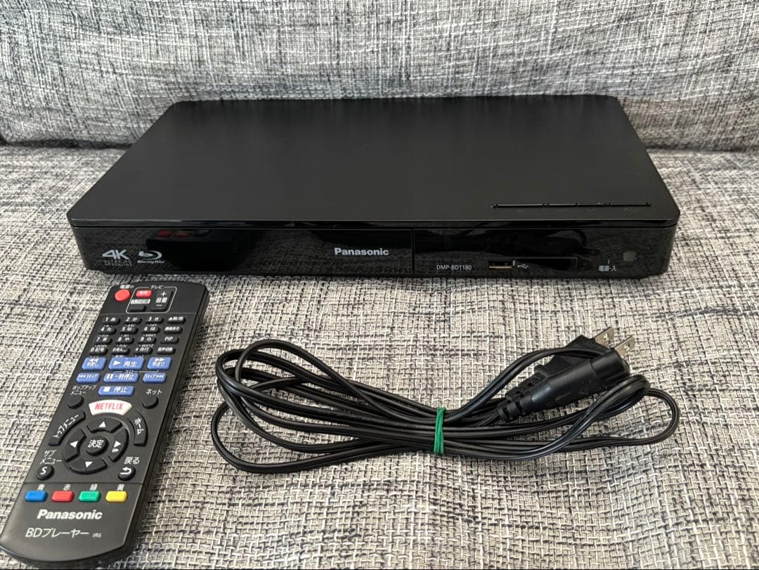 【美品】Panasonic ブルーレイディスクプレーヤー DMP-BDT180
