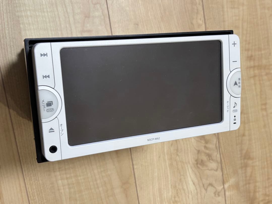 【値下げ】トヨタ純正ナビ NSCP-W62 2019年春版地図データ付き