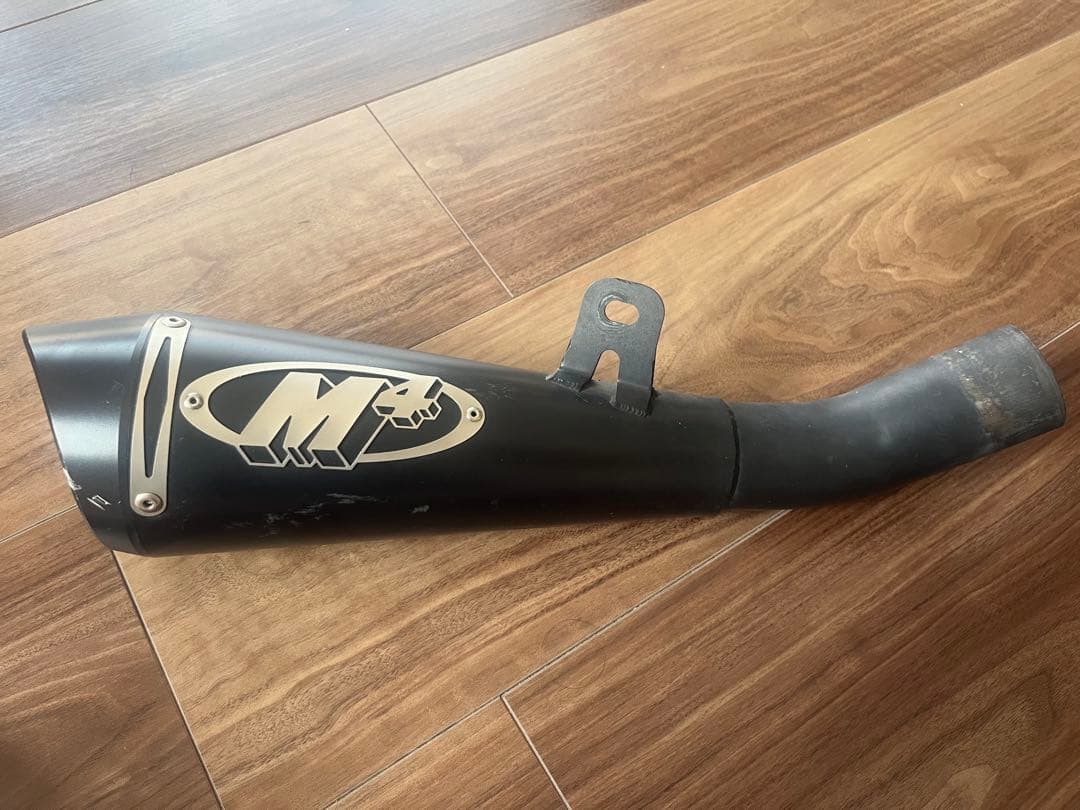 M4 ブラックマフラー