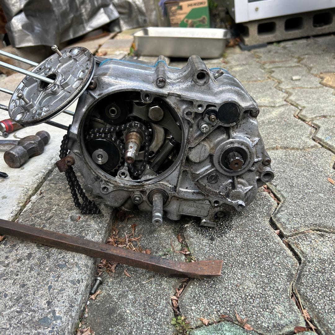 6Ｖゴリラより取り外し ジャンク クランクケース 腰下 モンキー ゴリラ