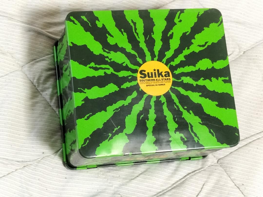 サザンオールスターズ すいか Suika CD4枚組 缶付 ブックレット1枚欠品