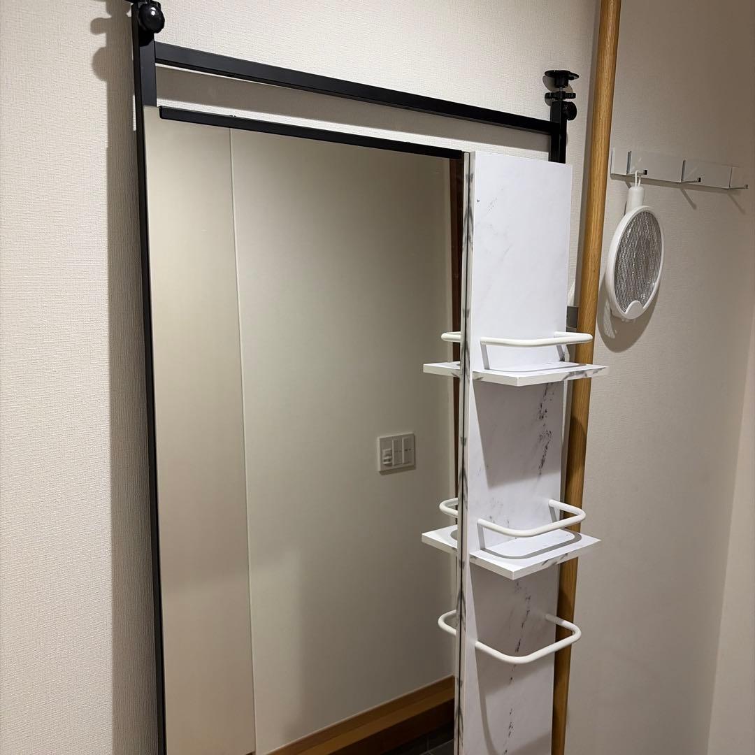 [幅80] ミラー付き突っ張り棚 壁面収納 スリム 棚 伸縮 LOWYA