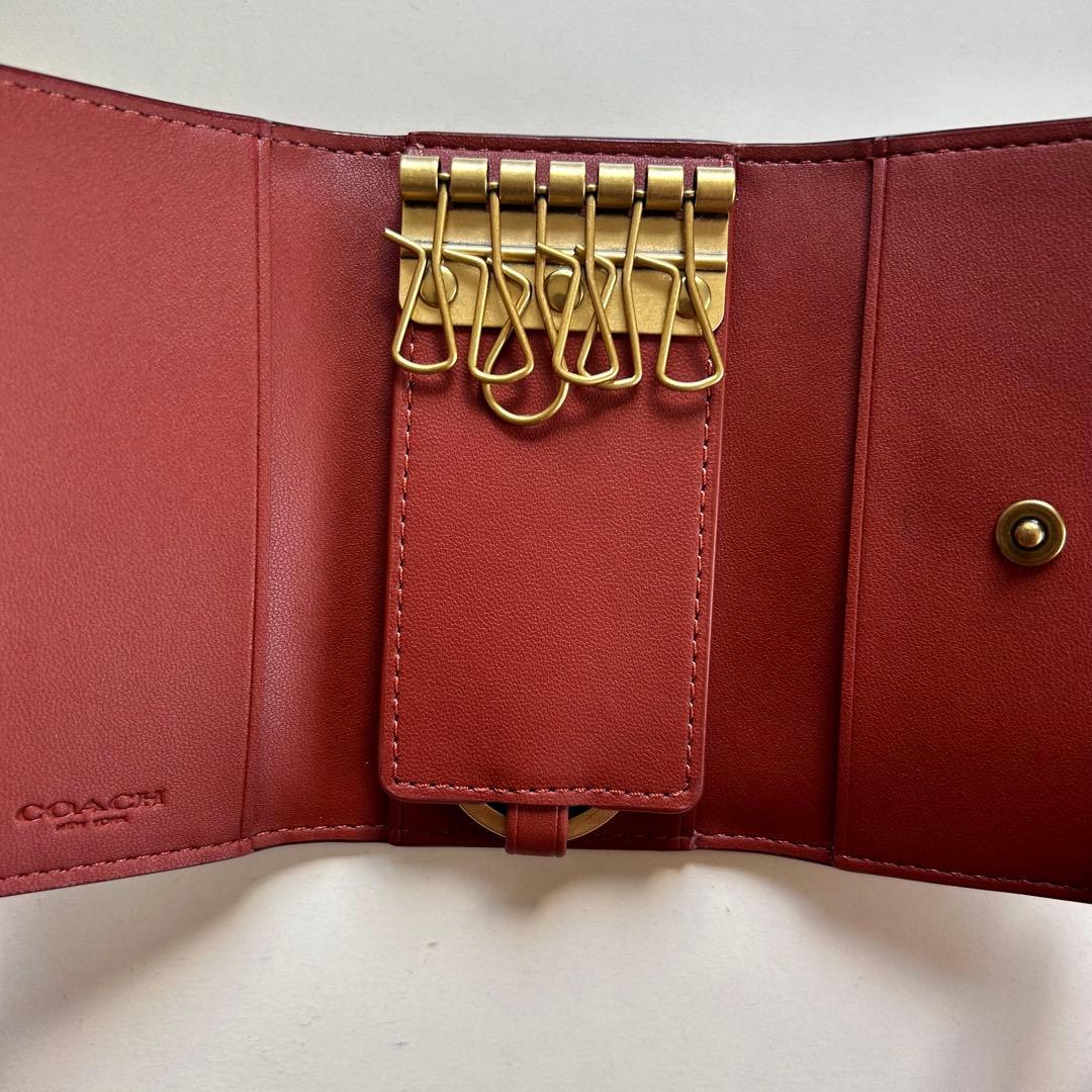新品 COACH キーケース 箱付き