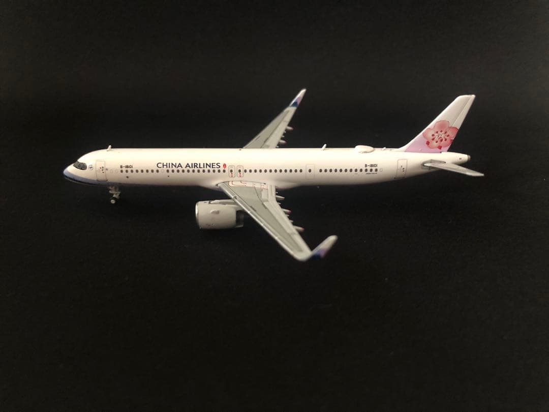 航空機・ヘリコプター CHINA AIRLINES A321neo B-18101