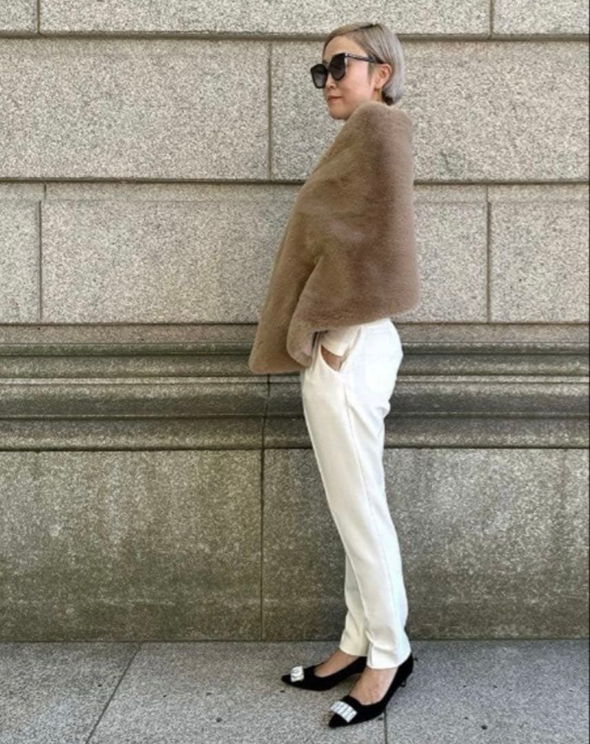 即日発送 新品未使用 タグ付き JENNE リッチボリュームファーケープ