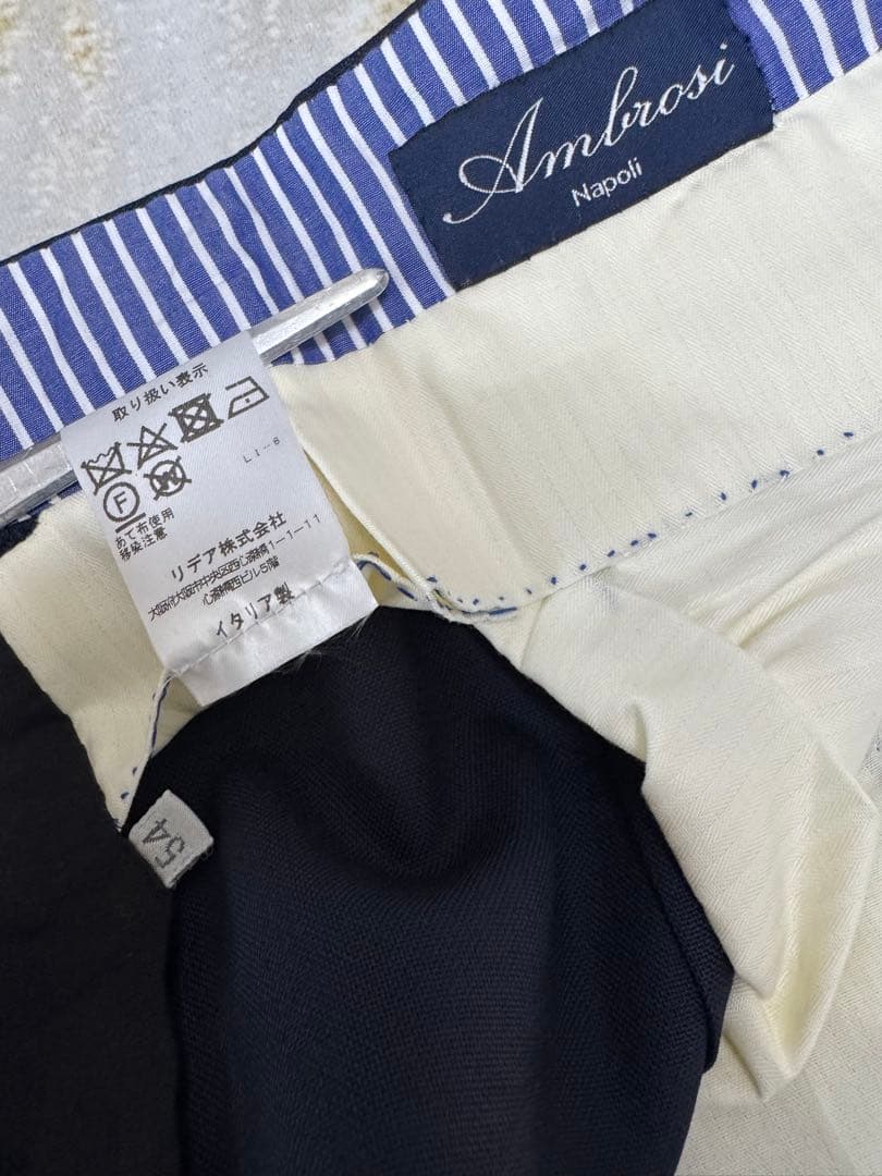 【新品未使用】Ambrosi(アンブロージ) ウール　スラックス、サイズ52