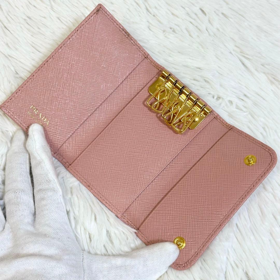 未使用級美品♡⟡.·PRADA キーケース サフィアーノ メタル ピンク
