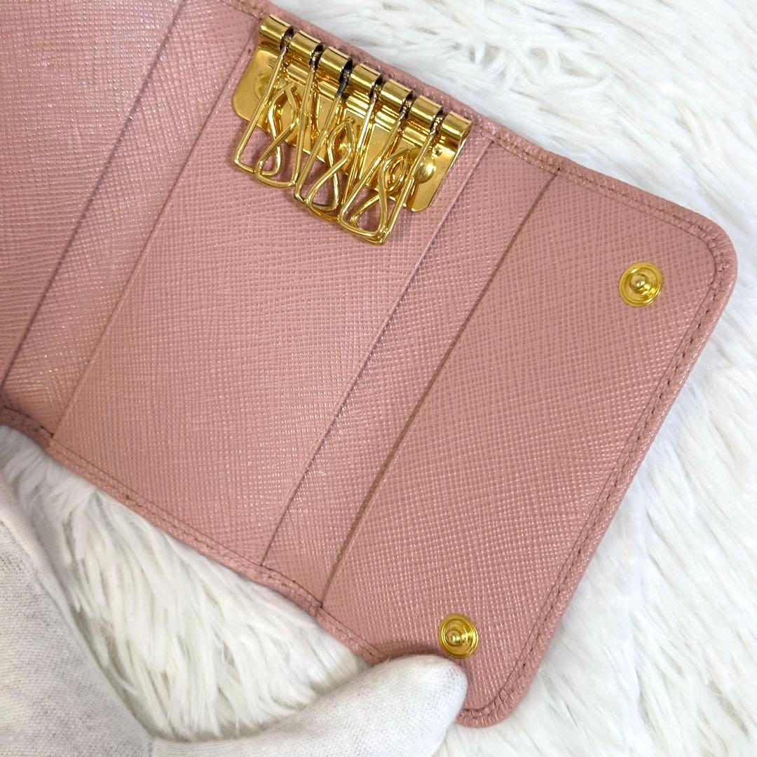 未使用級美品♡⟡.·PRADA キーケース サフィアーノ メタル ピンク