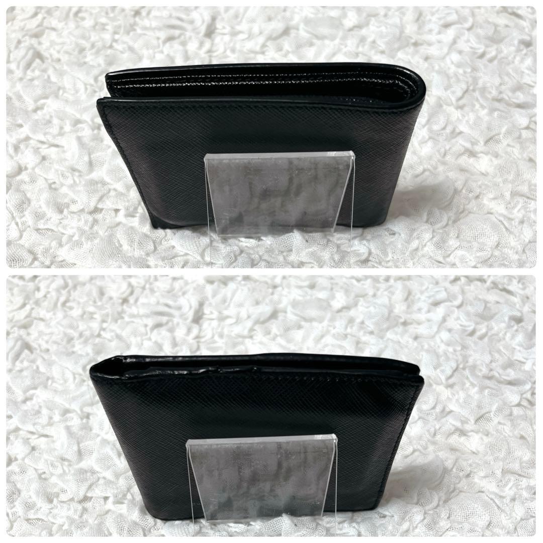 極美品✨近年　プラダ 二つ折り財布 コンパクト　小銭入れ付　サフィアーノレザー