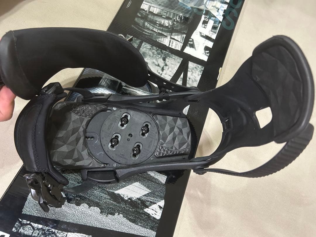 HEADスノーボードセット　ビンディング　ケース付き