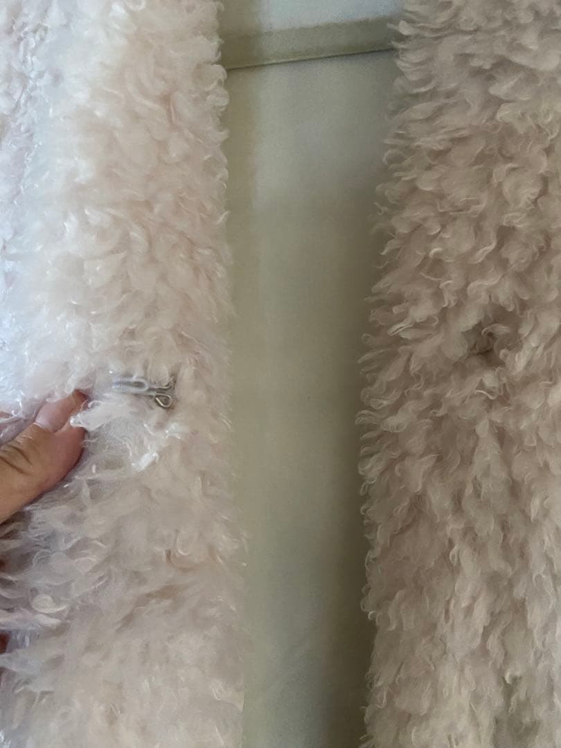 フード付き　ファーのジレ　ベスト　DAMAチュニック　ダーマコレクション