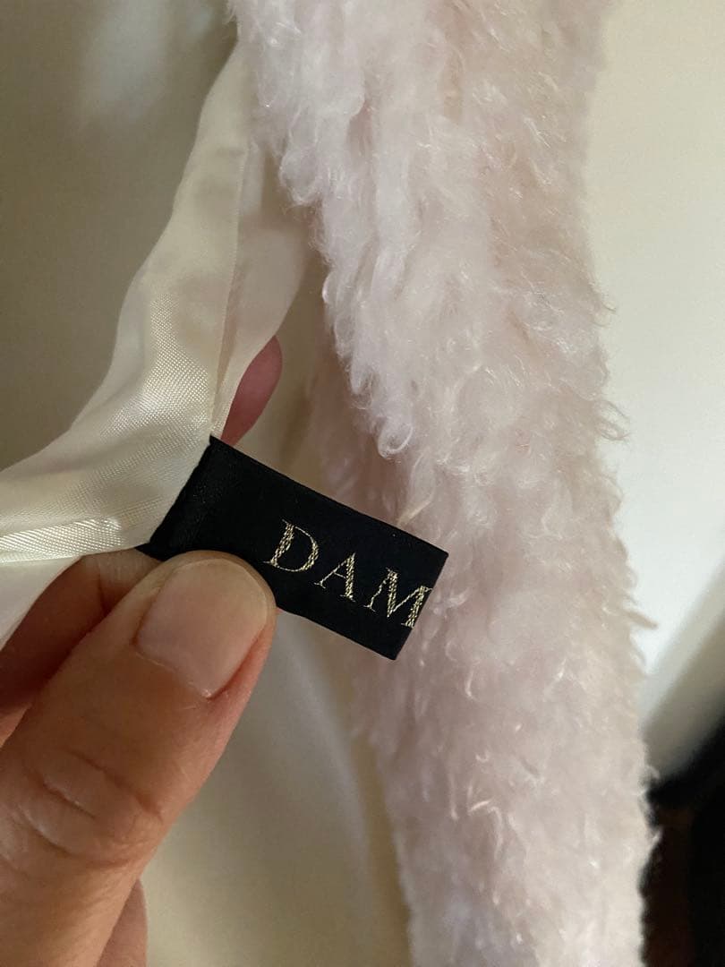 フード付き　ファーのジレ　ベスト　DAMAチュニック　ダーマコレクション