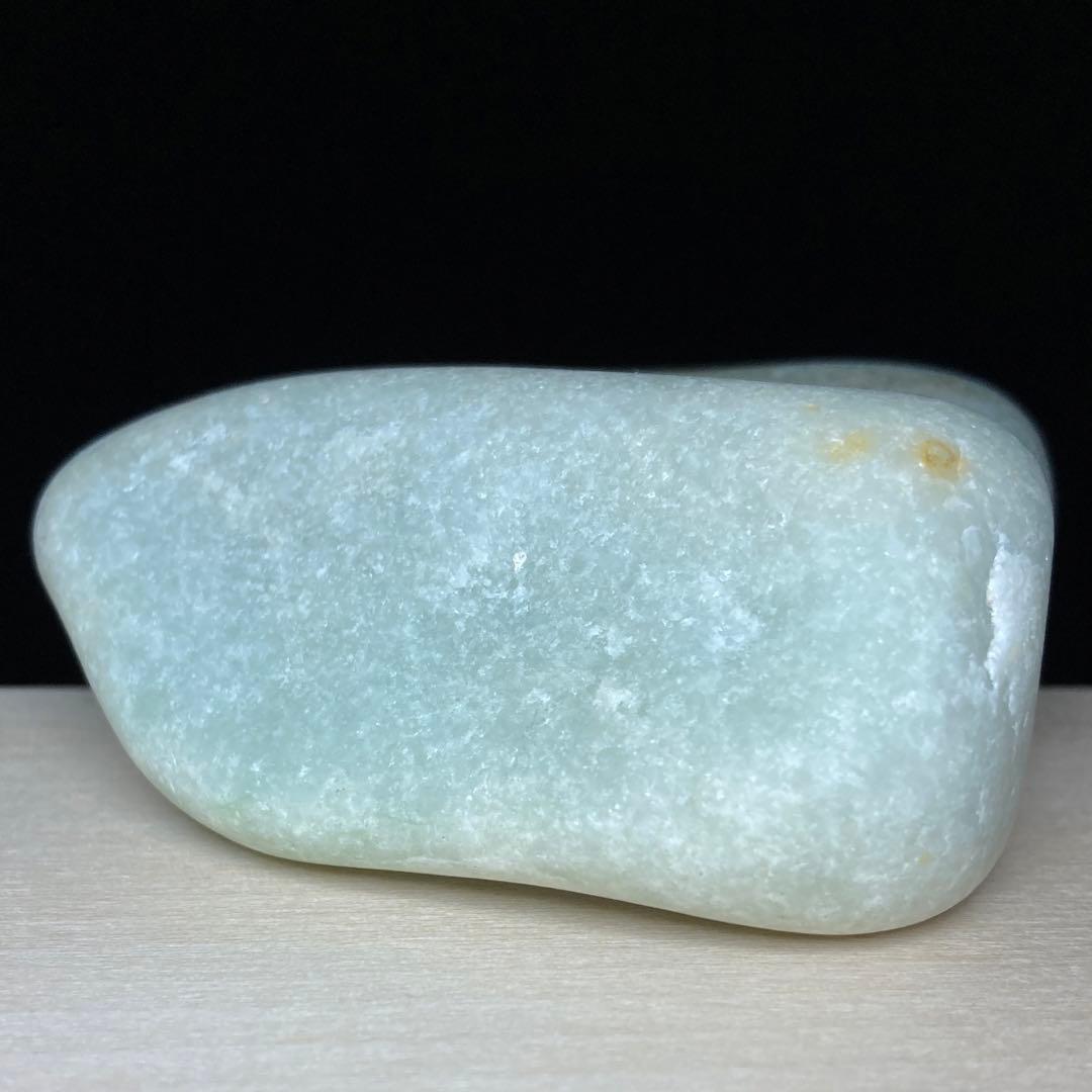 糸魚川翡翠　海中翡翠　海石　翡翠輝石　原石　261.8ｇ