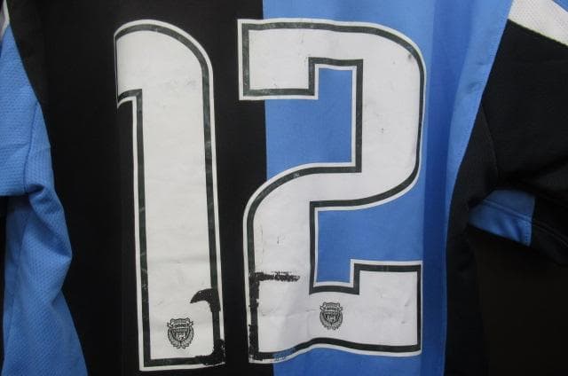 川崎フロンターレ　2008年アシックスユニフォームサイン多数人！！