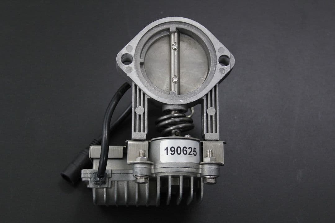 70φ/71mmマフラー用　電動可変バルブ5段階音量調整付き　汎用フルキット