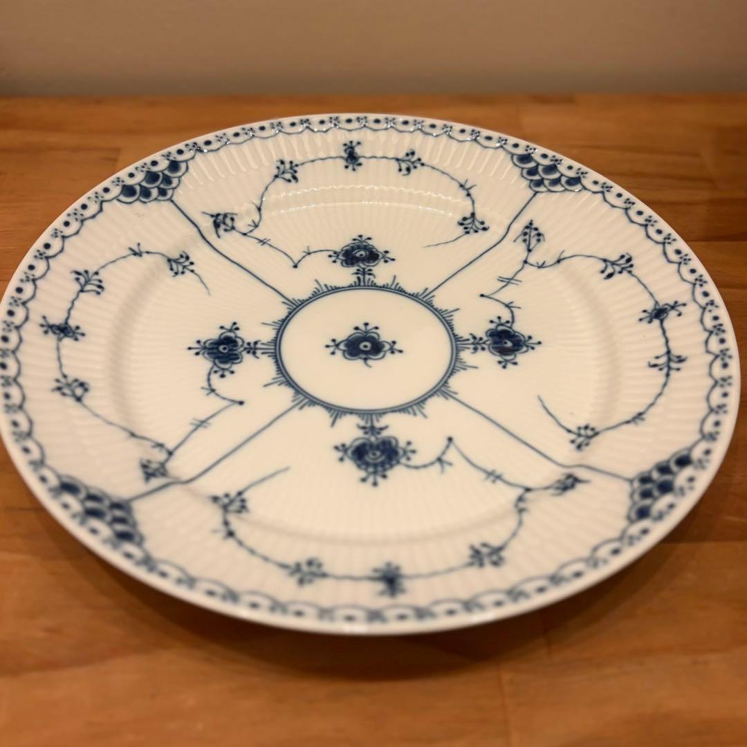 ポ*ム様 ロイヤル コペンハーゲン ブルーフルーテッド　ハーフレース 27センチ