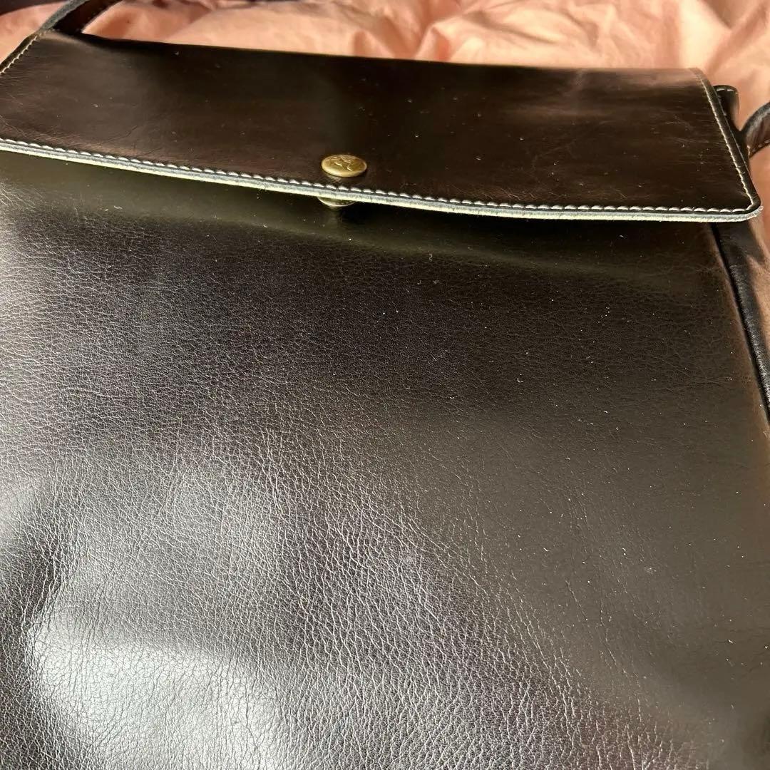 な*こ様 新品未使用　kissoraブラックレザーショルダーバッグ