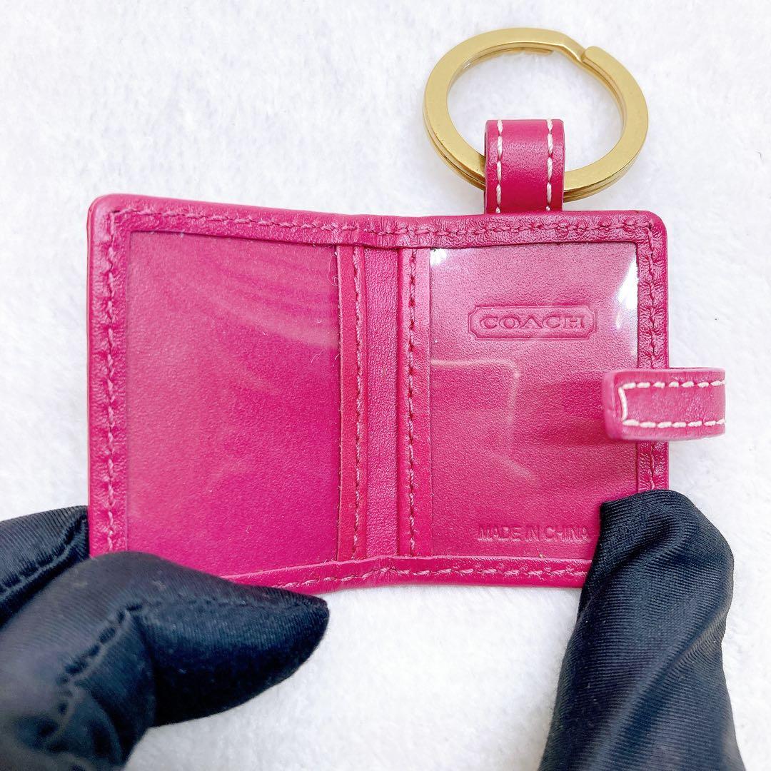小物 Coach Signature Picture Frame Charm Pink