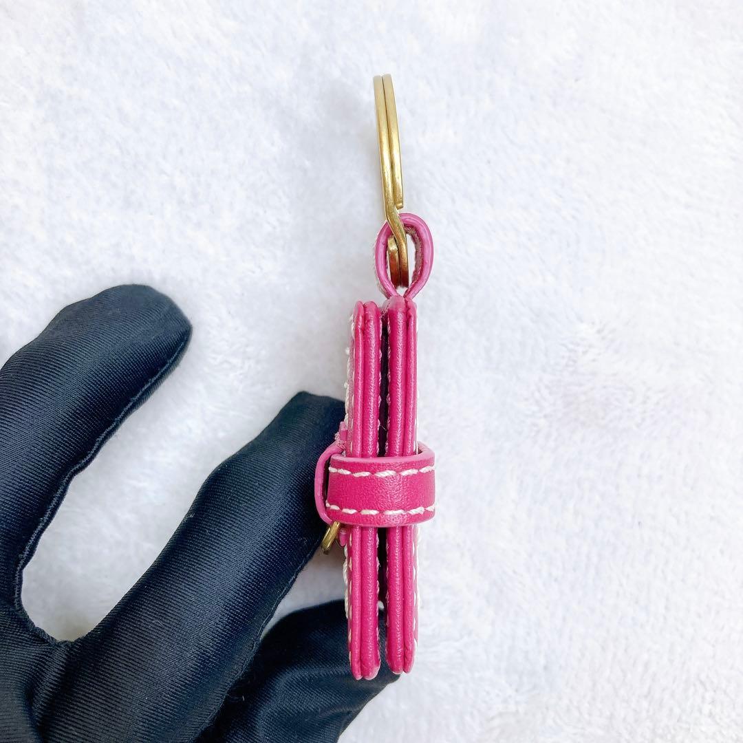 小物 Coach Signature Picture Frame Charm Pink