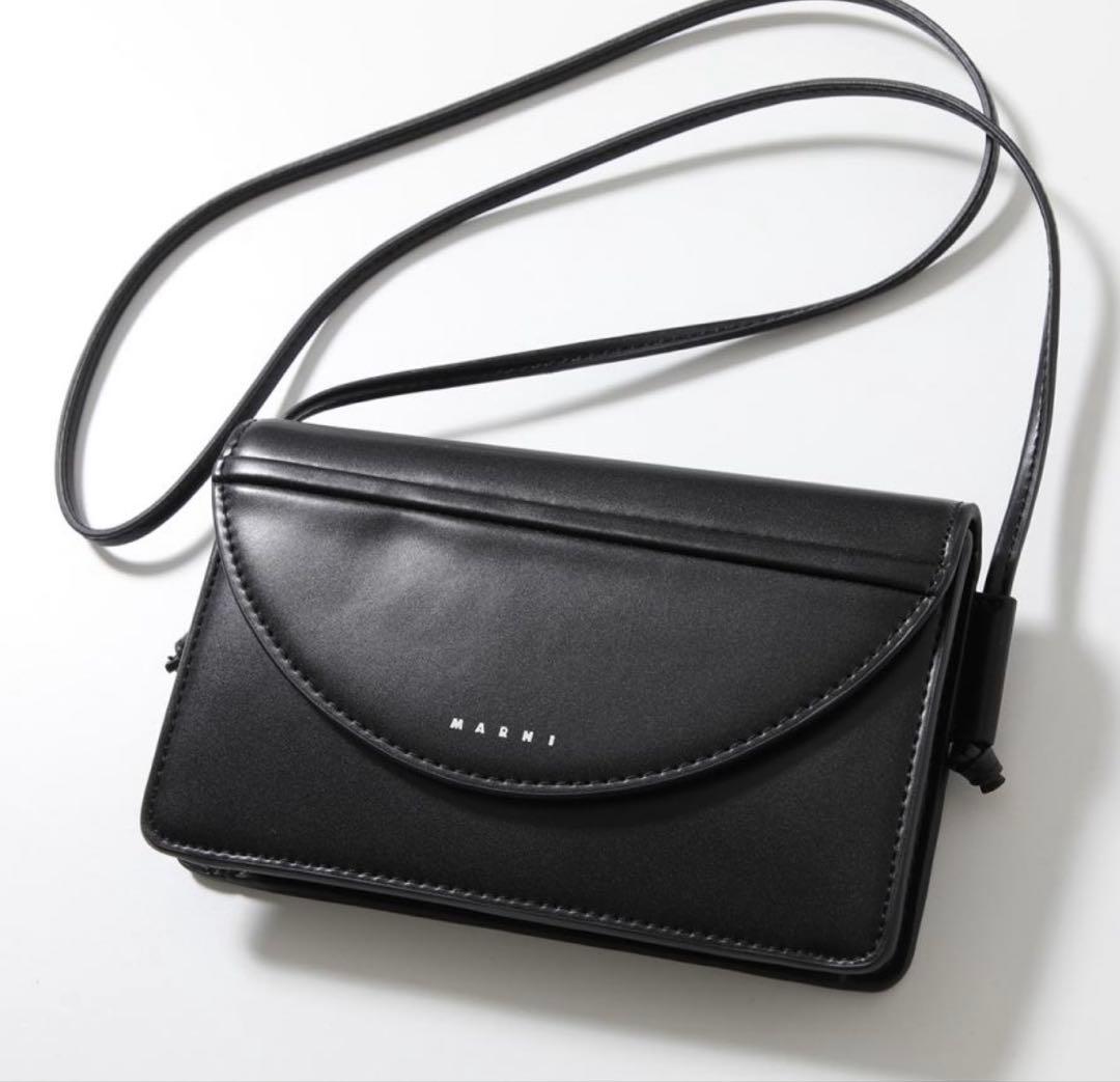 yoshi　マルニ ショルダーバッグ