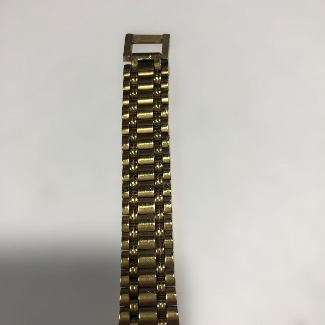 と*も様 12908 Gucci ゴールド アナログ腕時計